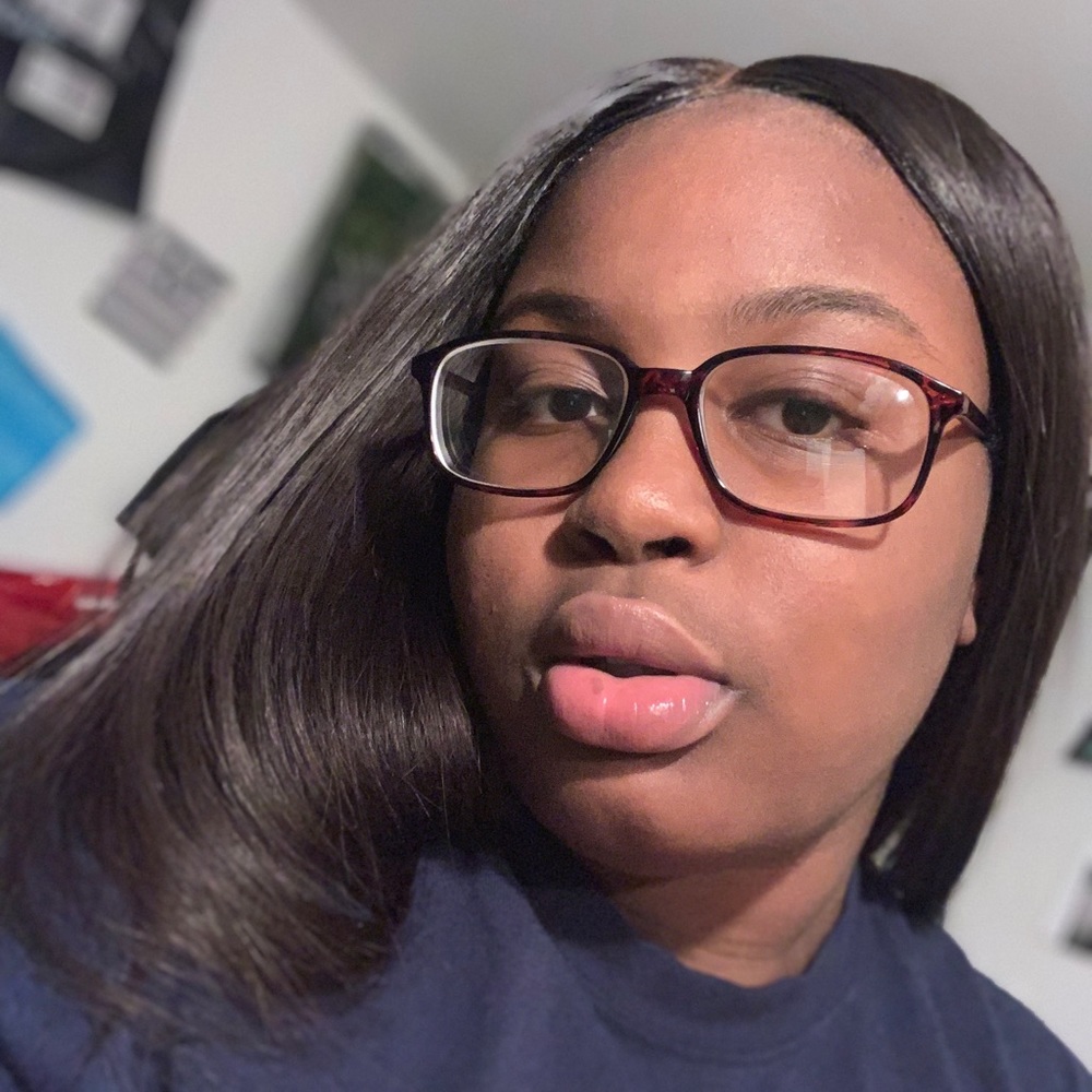 Meet your Posher, Demiyah